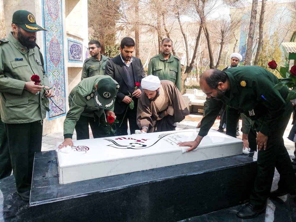 خدمت به مردم دغدغه دلسوزان نظام است