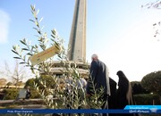 کاشت ۲۰ اصله نهال  به یاد شهدای مدافع امنیت در برج میلاد