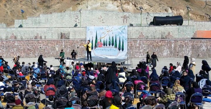 اجرای طرح جهادی فضای سبز در محورهای اصلی شمال تهران / توزیع ۸ هزار اصله نهال بین شهروندان  