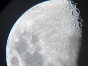 ماه هشتم قمری از پشت تلسکوپ چگونه دیده می‌شود؟