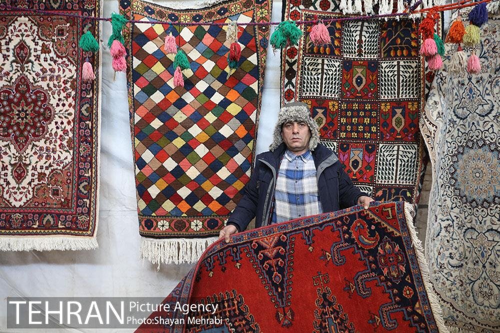 برپایی سفره افطاری هر شب برای ۲۰۰۰ گردشگر اراضی عباس آباد/ نگاه به دین و ماه مبارک رمضان از منظر دیگر/ نگاه ویژه به فرهنگ اقوام در ویژه برنامه های نور