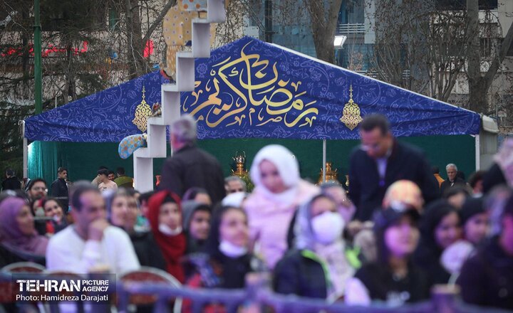 جشن بهار قرآن و طبیعت در بوستان ملت