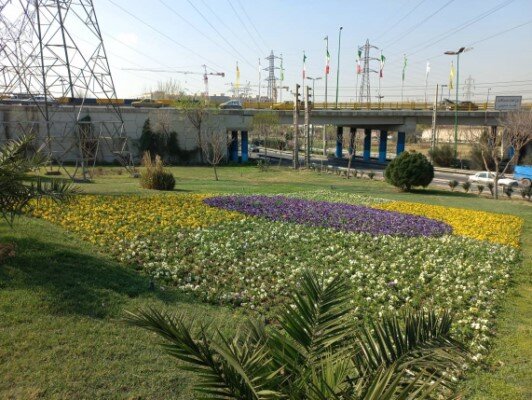 منظر شهری منطقه 20 به بیش از 6 هزار مترمربع فرش گل رنگارنگ مزین شد