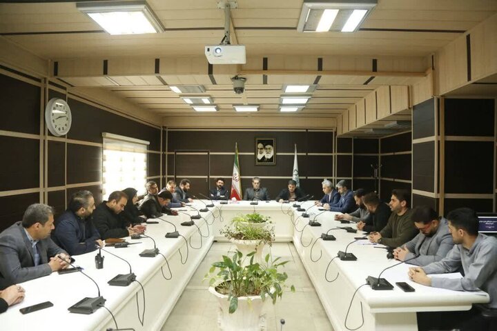نشست صمیمی  مدیرعامل سازمان پسماند شهرداری تهران در منطقه 5