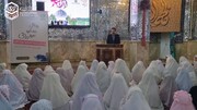 افطاری ۱۱۰ دختر روزه اولی منطقه ۱۷ در آستان مقدس امامزاده حسن(ع)