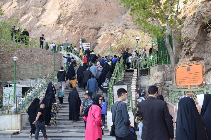 بیش از ۱۱۰۰ گردشگر از تورهای ری گردی منطقه ۲۰ بهره‌مند شدند