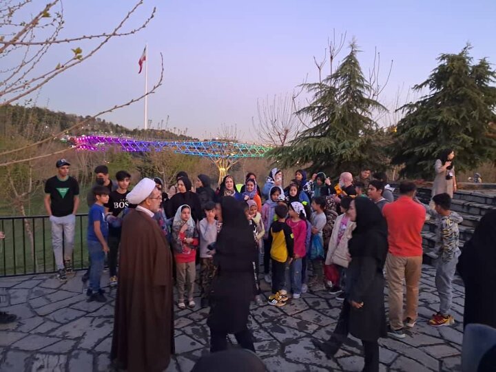 بهره مندی ۶۰۰ شهروند از تورهای گردشگری ایام نوروز منطقه ۱۵