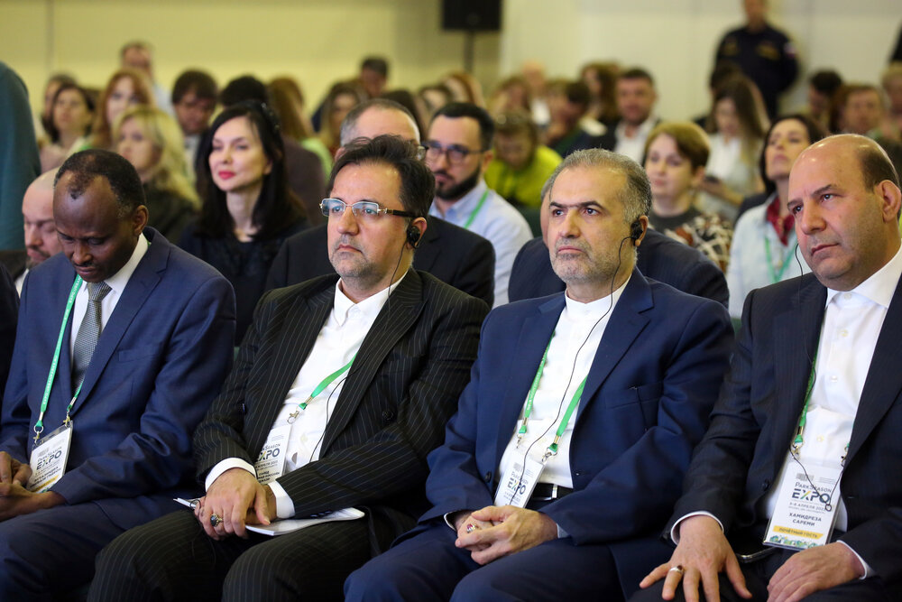 امضای تفاهم نامه اراضیعباسآباد با پارک ودنخا روسیه/ شرکت در نمایشگاه و کنفرانس توسعه محیط راحت شهری مسکو