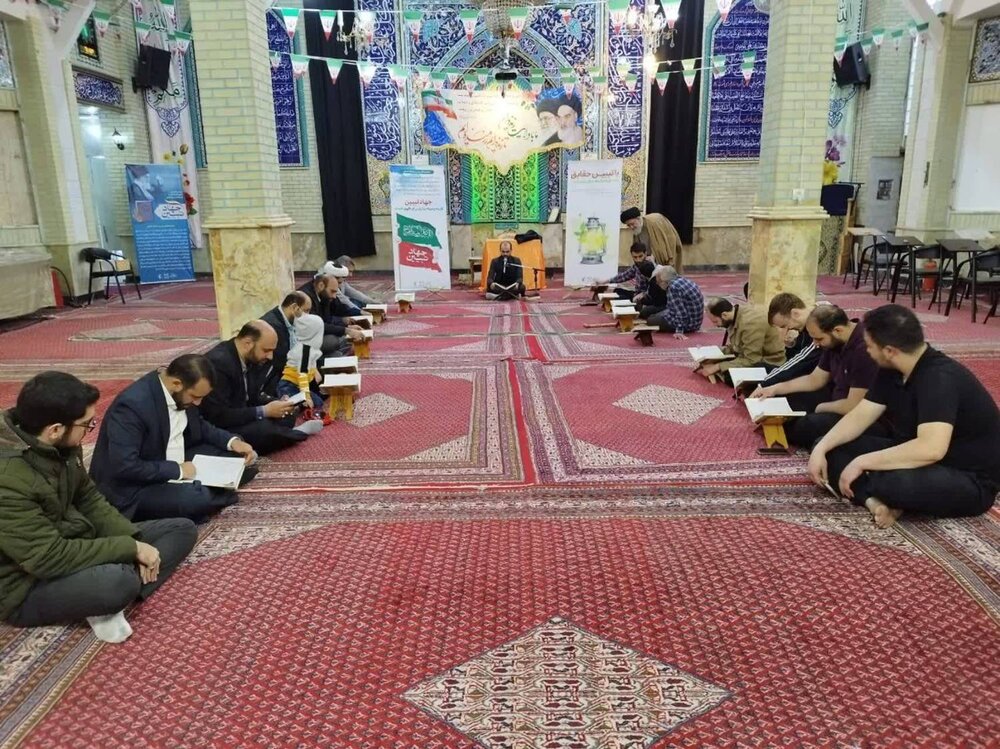 برگزاری محافل انس با قرآن در مساجد شاخص و محوری منطقه ۱۰ در ماه مبارک رمضان