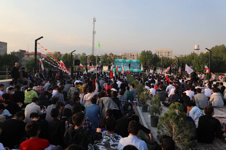 اجتماع نوجوانان منطقه ۸ در جشن بهار اولی‌ها