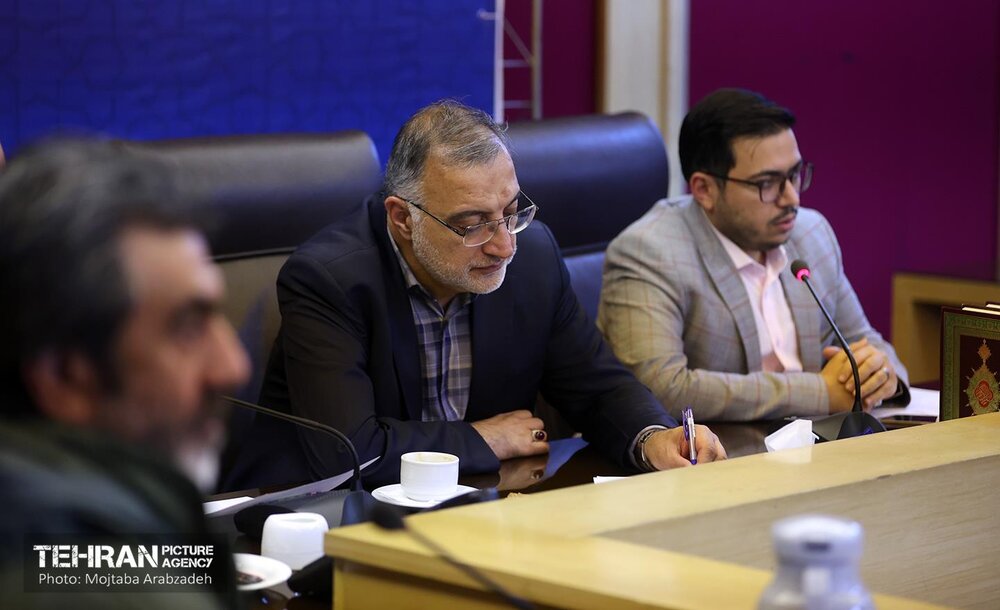 نشست شهردار تهران با اهالی فرهنگ و هنر