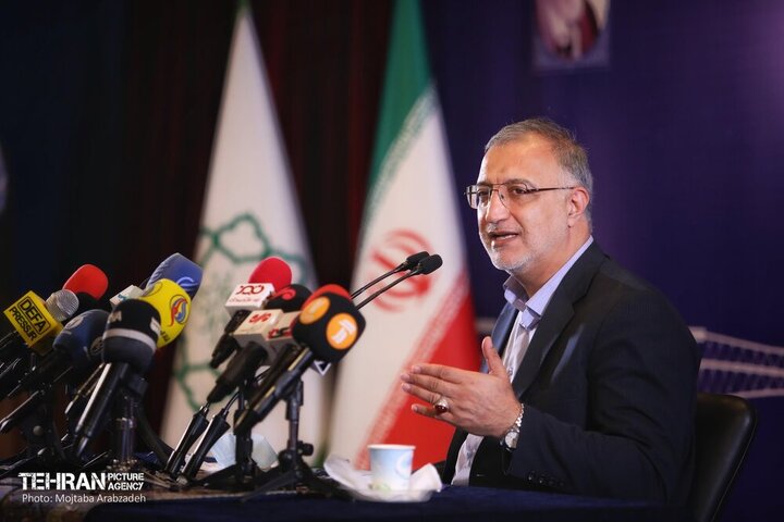 چشم امیدمان به نوجوانانی است که در کنار افراد باتجربه بتوانند به ما کمک کنند/ آینده جامعه به دست شما دختران ساخته میشود