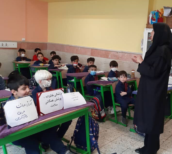 برپایی ایستگاه های سلامت و کارگاه‌های آموزش محور در محلات و مدارس شمال تهران