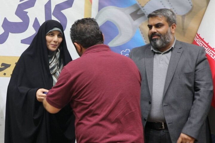 آیین تجلیل از کارگران نمونه شهرداری منطقه۸