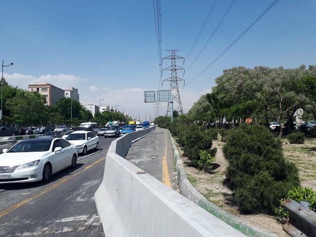 رفع خطر از خطوط بی ارتی بزرگراه بسیج در منطقه ۱۴