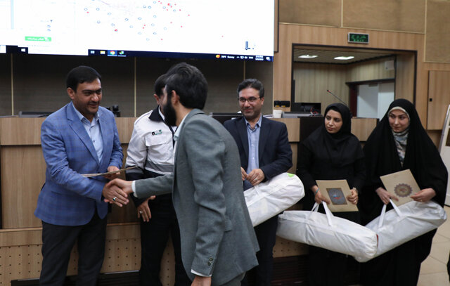 تقدیر از عملکرد مناطق برتر در حوزه ایمنی، سلامت و محیط زیست(HSE) شهرداری تهران