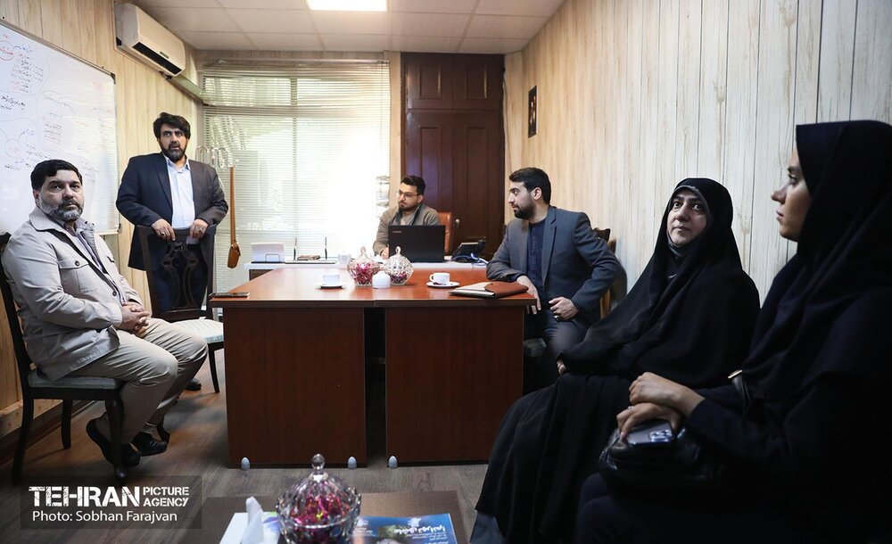 بازدید اعضای شورای شهر از مرکز ارتباطات شهرداری تهران