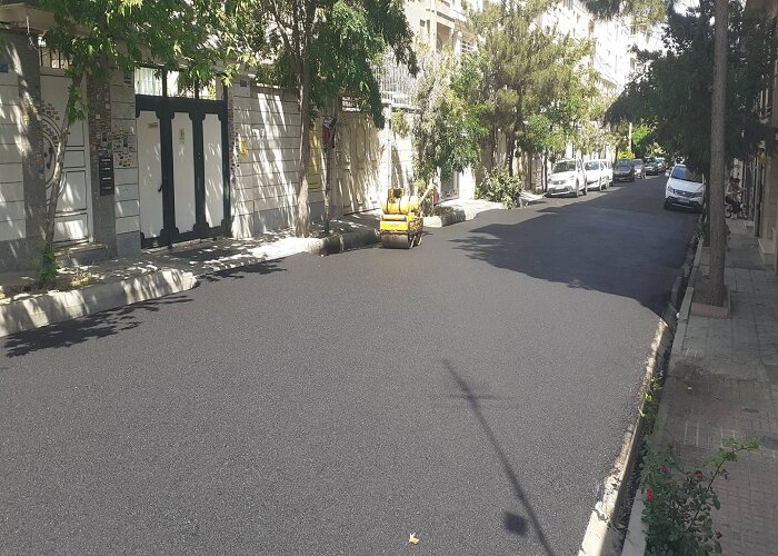 محلات حاشیه‌ای و کم برخوردار منطقه۵ در اولویت مدیریت شهری برای توسعه محلی و آسفالت‌ریزی 