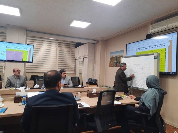 بررسی پروژههای اولویت دار در سال 1402 و چگونگی اجرای طرح تحول در حوزه نگهداشت شهر