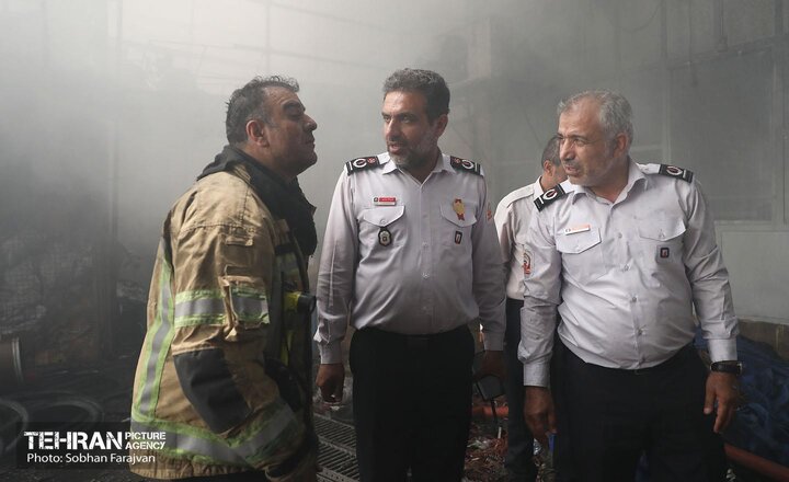 عملیات اطفا حریق در پاساژ موسوی‌مهر تهران به پایان رسید