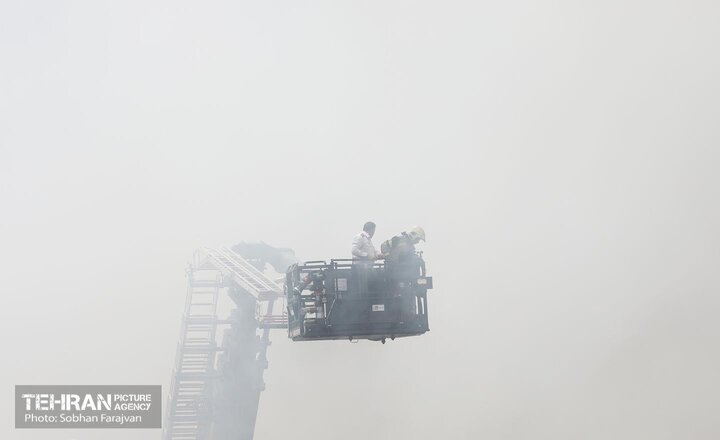 آتشسوزی انبار لوازم موتورسیکلت