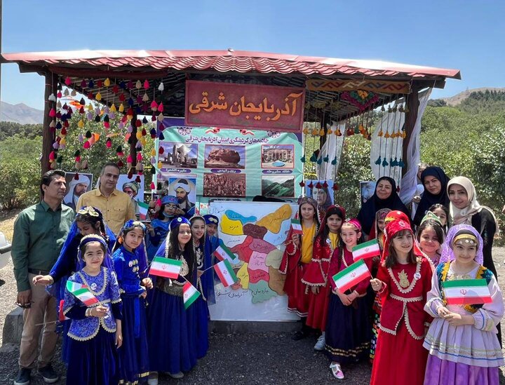 معرفی جاذبههای گردشگری ایران با عنوان جشنواره ایران من در بوستان جنگلی سرخهحصار