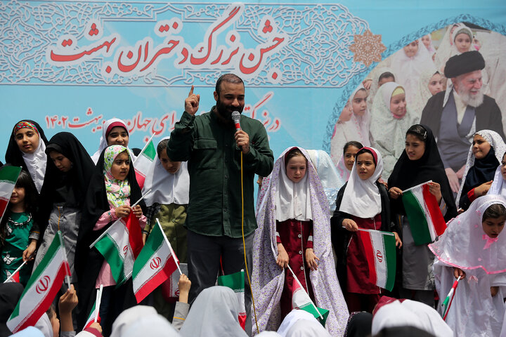 جشن بزرگ "دختران بهشت" در گلزار شهدای بهشت زهرا (س) برگزار شد