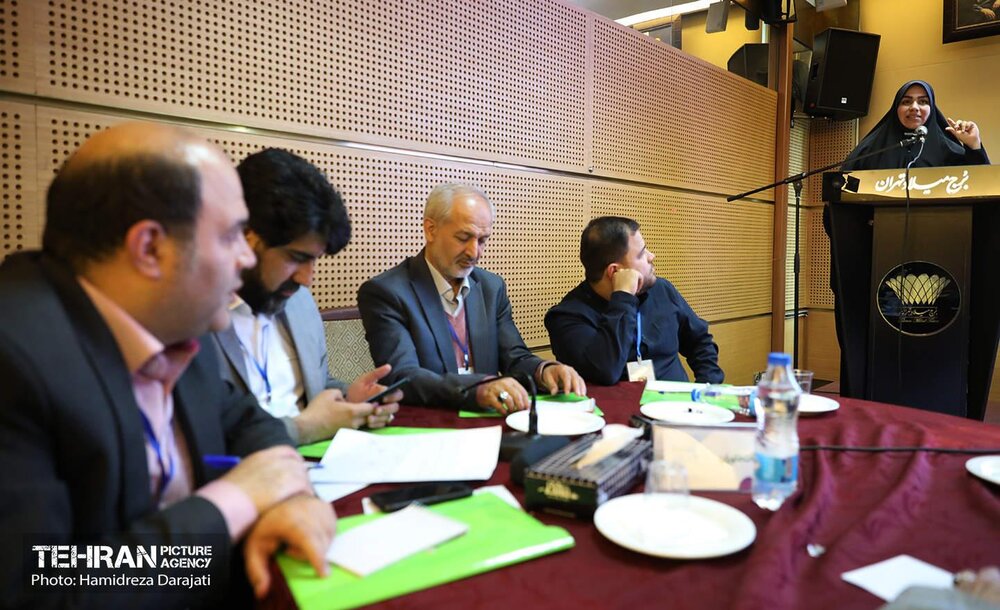 سیاست و بازاریابی