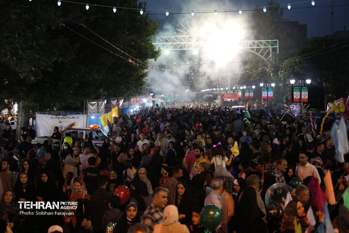 بزرگترین نورافشانی پایتخت در حاشیه «اجتماع بزرگ امام رضایی‌ها»