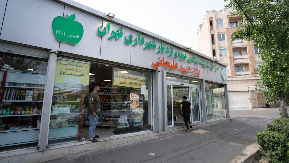 تامین ۱۶ درصد از آب موردنیاز فضای سبز منطقه ۸ با احداث تصفیهخانه/ افتتاح هفت پروژه در دومین پویش امید و افتخار منطقه ۸