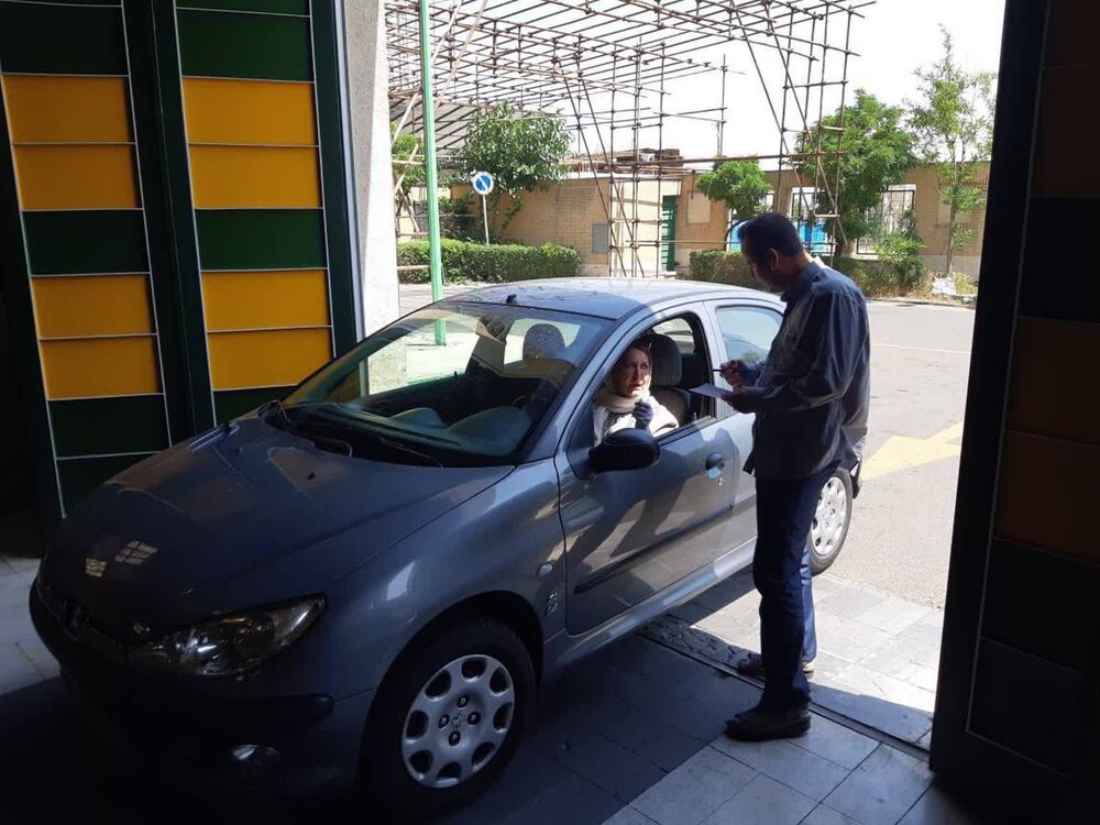 ارائه خدمات ویژه توسط «همیار» در خط معاینه فنی ویژه بانوان/ آموزش شهروندی و مشاوره فنی به مراجعهکنندگان ارائه میشود