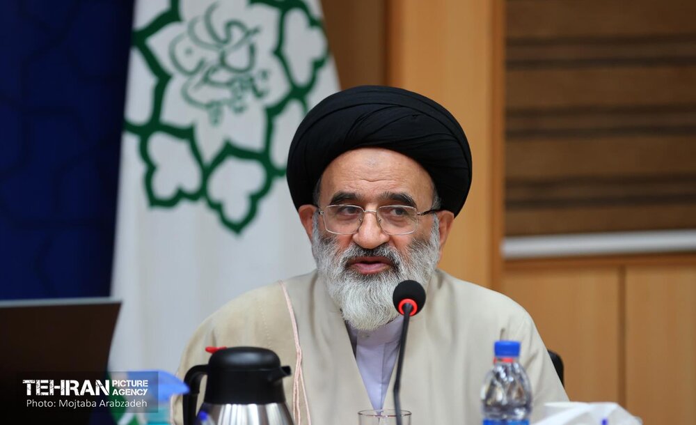 عضو مجمع نمایندگان استان تهران: برخی برای لقمهای نان بازیچه دست منافقان شدهاند