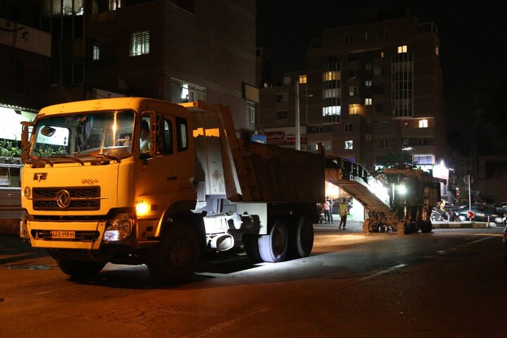  آسفالت‌ریزی ۲۰ هزار مترمربعی معابر محلات غربی پایتخت