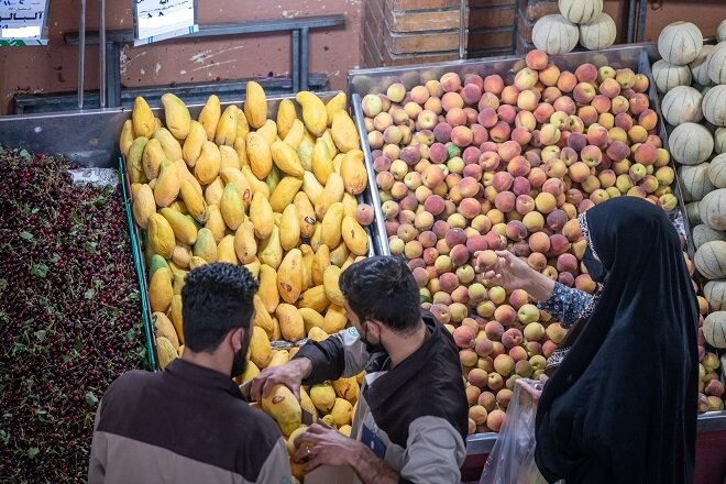 میوه‌جات در میادین و بازارهای تره بار ۴۲درصد ارزان‌تر از سطح شهر عرضه شد 