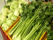 عرضه سبزیجات در میادین و بازارهای میوه و تره‌بار ۳۱درصد ارزان‌تر از سطح شهر است