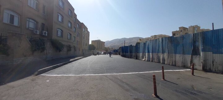 بیش از ۲۸۰ هزار متر مربع عملیات آسفالت ریزی، روکش و لکه گیری در منطقه ۵