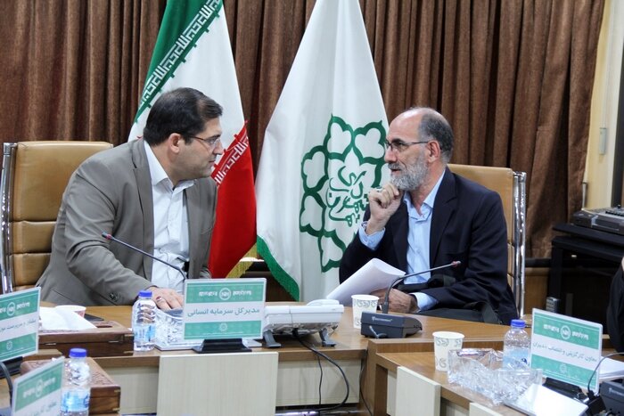 رسیدگی و پاسخ‌گویی به درخواست‌ ۴۵ نفر از کارکنان شهرداری‌تهران