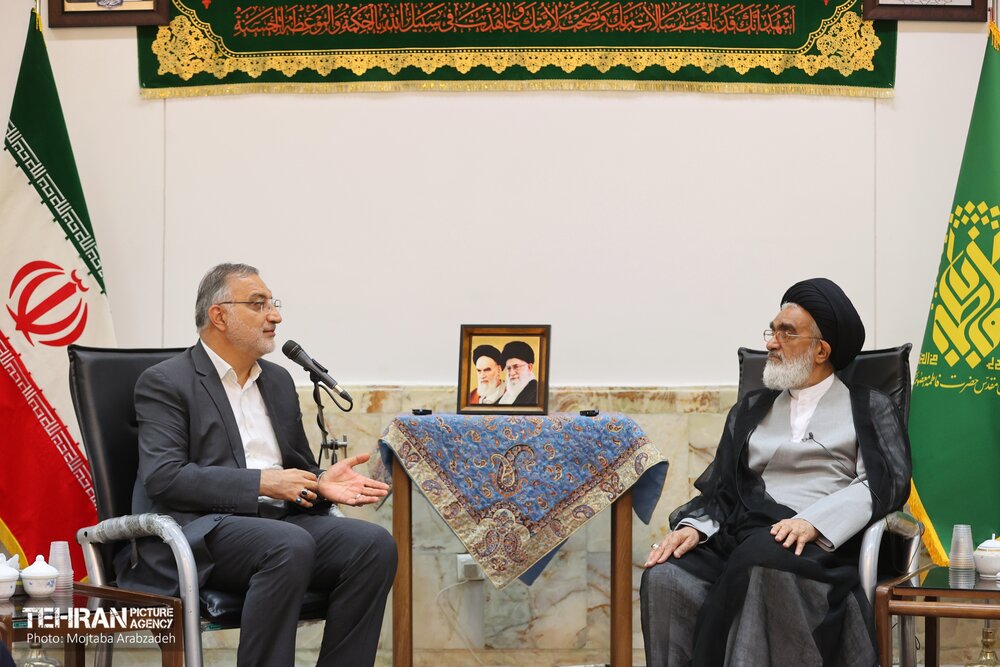 سفر دو روزه شهردار پایتخت به قم چگونه گذشت؟/ از دیدار با مراجع تقلید تا گفتگو پیرامون گرههای کلیدی تهران