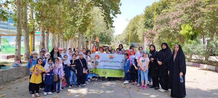 طرح مدرسه نشاط مترو کلید خورد / طرح نشاط تا نیمه شهریور ادامه دارد