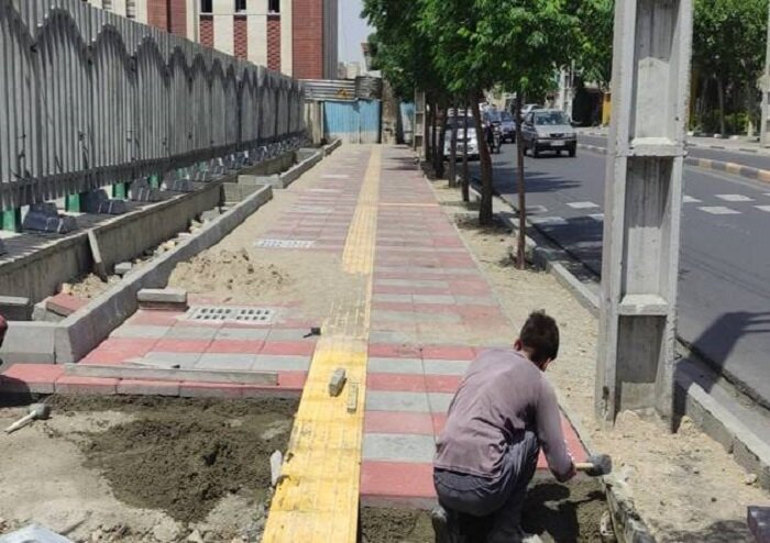 اجرای عملیات پیاده روسازی خیابان امامی محرم
