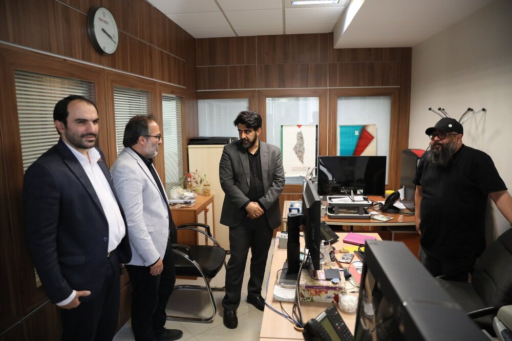 بازدید سخنگوی شهرداری تهران از موسسه همشهری