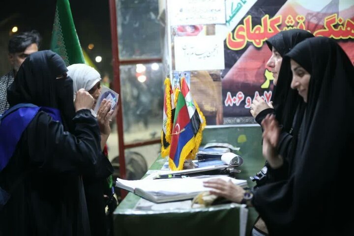 حضور فعال مترجمان موزه ملی انقلاب اسلامی و دفاع مقدس در پیاده‌روی اربعین