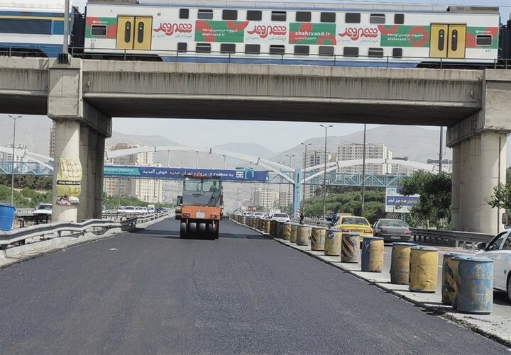 آغاز عملیات بهسازی آسفالت معابر بزرگراهی منطقه ۲۲