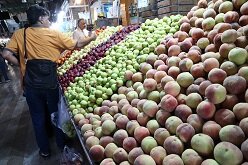 قیمت برخی میوه‌ها در میادین و بازارهای میوه و تره بار کاهش یافت