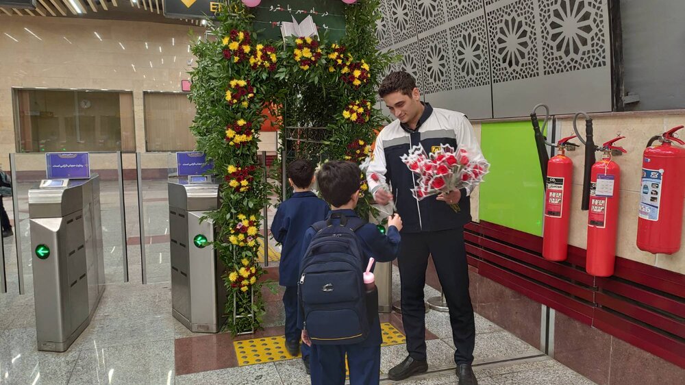 مترو به استقبال دانشآموزان پایتخت رفت