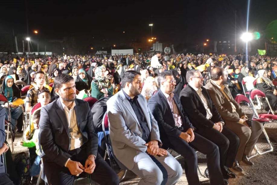 اجتماع بزرگ مردمی عید بیعت در منطقه ۲۰ برگزار شد