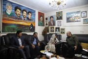 دیدار معاون شهردار تهران با مادر شهیدان والامقام میرعلی اکبری