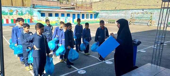 توزیع ۱۲۱ مخزن کارتن‌پلاست در مدارس