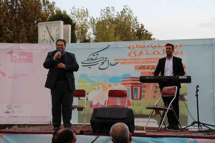 تقدیر از برگزیدگان جشنواره گنجینه‌های شهر 
