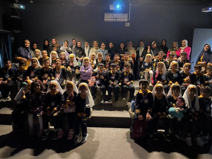 اجرای بیش از ۵۰ برنامه شاد برای کودکان منطقه ۹